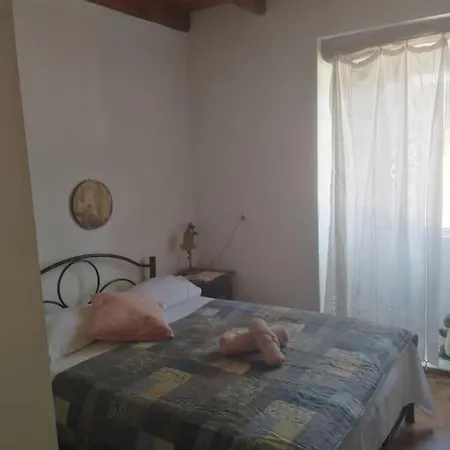 Anna's House *
