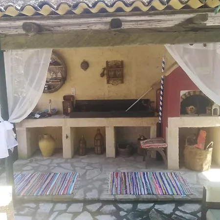 Anna's House *